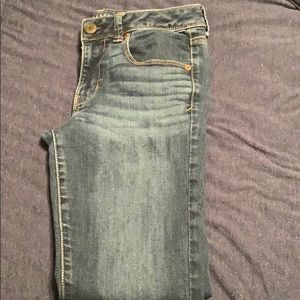 Women’s American Eagle jeans